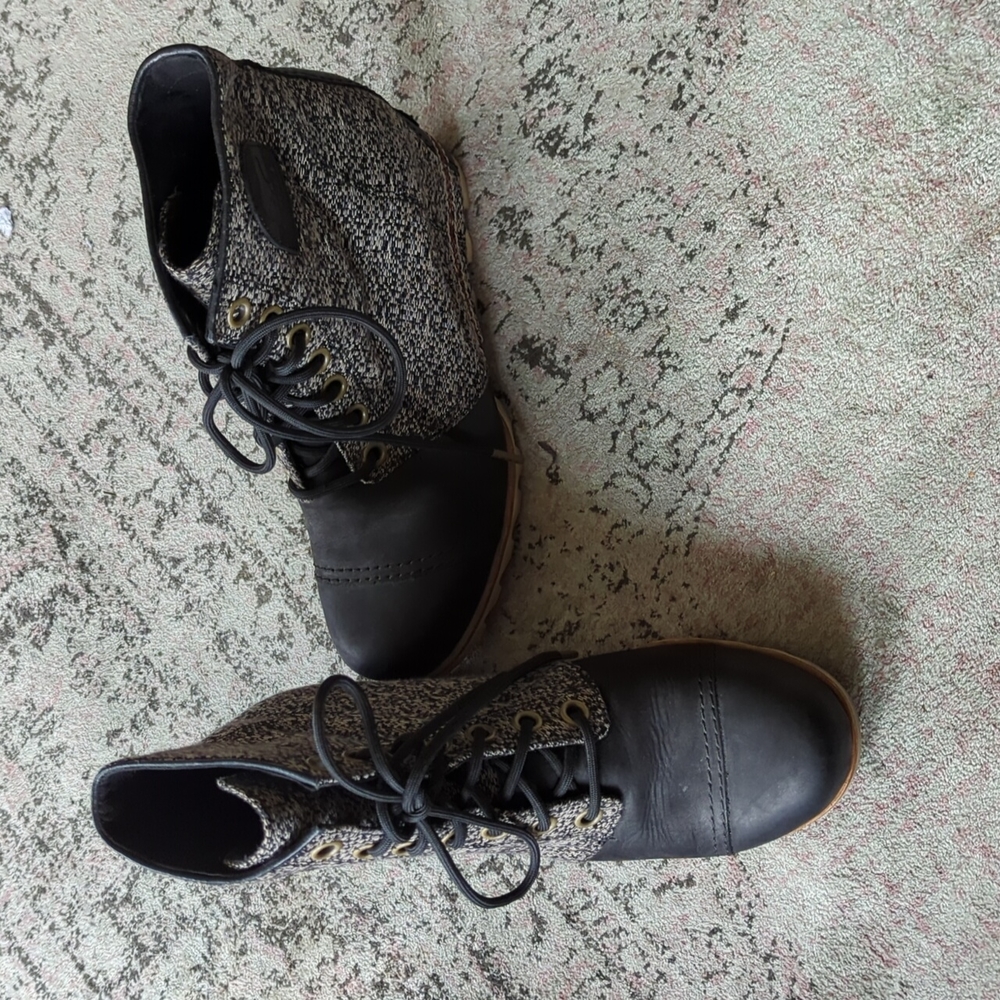 Sorel Joan of Artic Wedge Boot, size 11